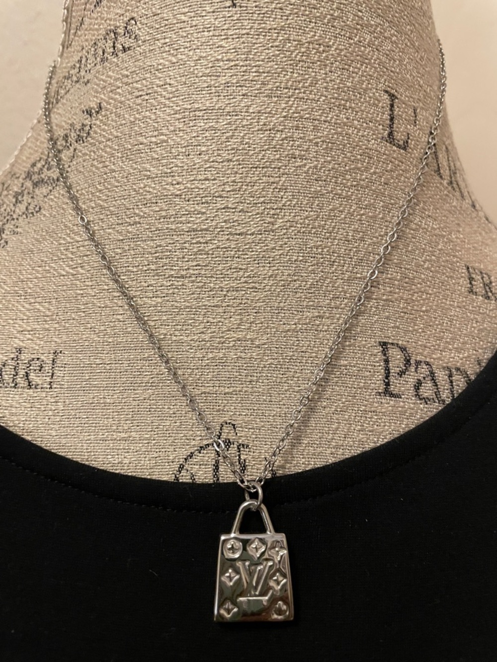 Silver Padlock Pendant Necklace. Closet Clearout. No returns.